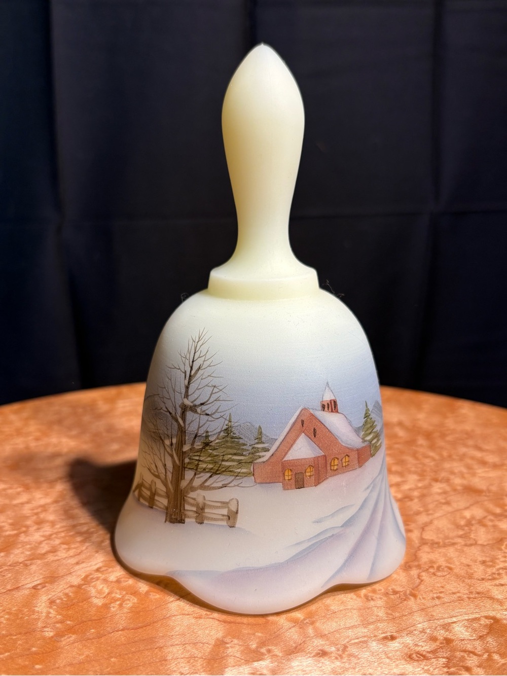 VTG 1981 Fenton Uranium Custard Glass Christmas Bell SIGNED Lisa G. GLOWS!